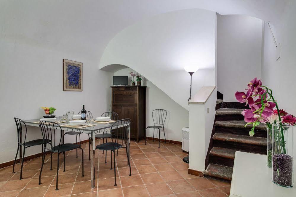 Navona Inn Apartments Rome Extérieur photo